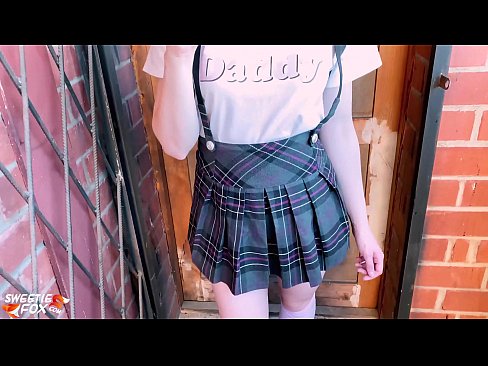 ❤️ Schoolgirl buruja rẹ dick jinna ati fokii dipo ti awọn kilasi. Ohun onihoho ti ile  ❌